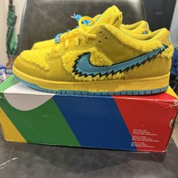 Nike Dunk Sb Yellow Bear 
