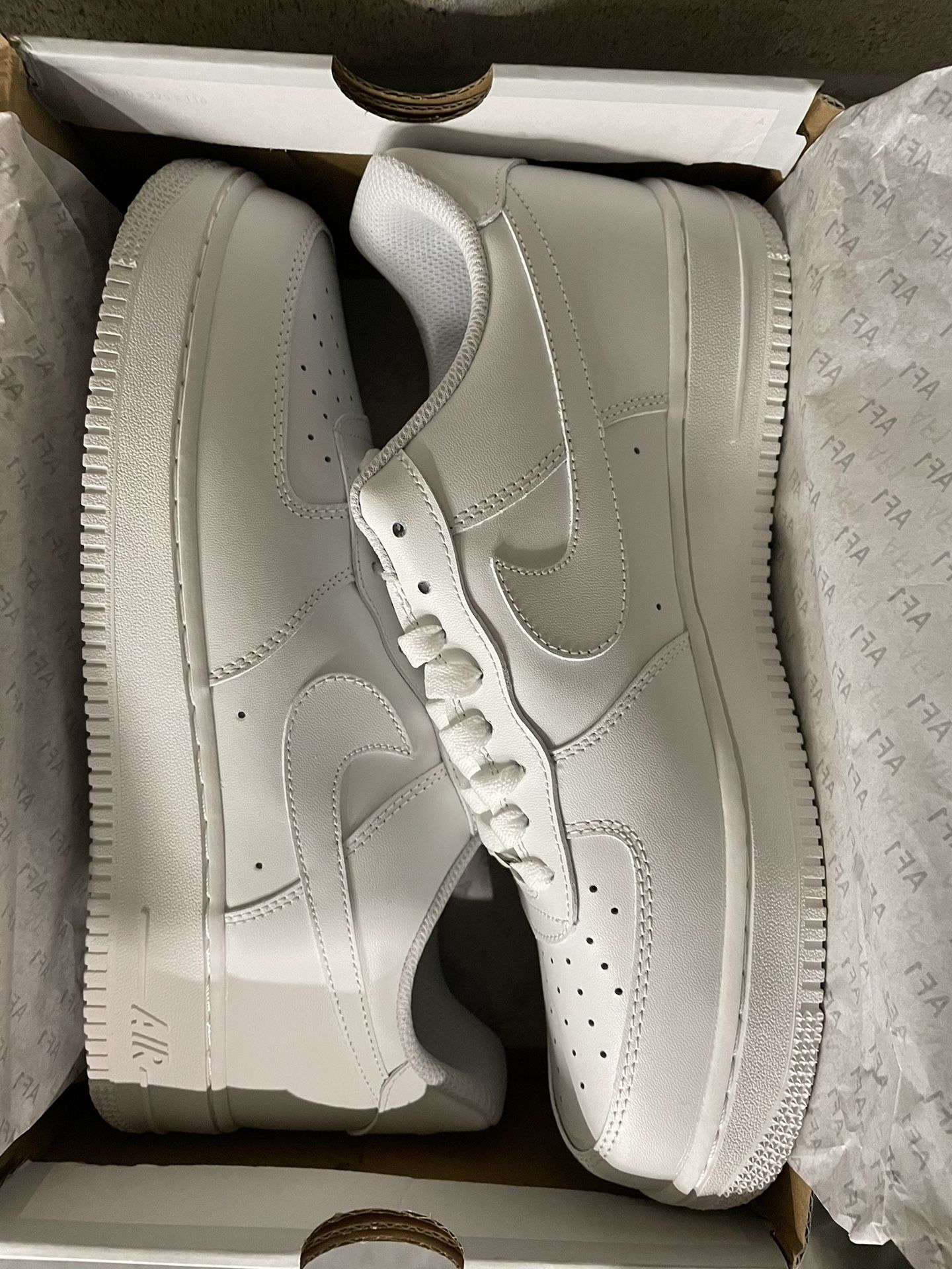 AIR FORCE 1s