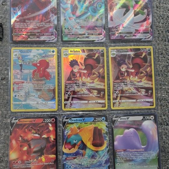 Over 1300 Pokémon Card Lot