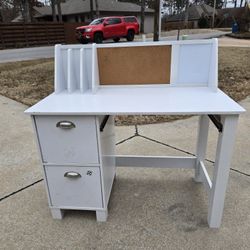 Girls White Desk 