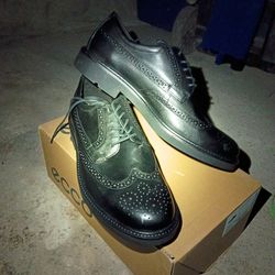 ecco dress shoes