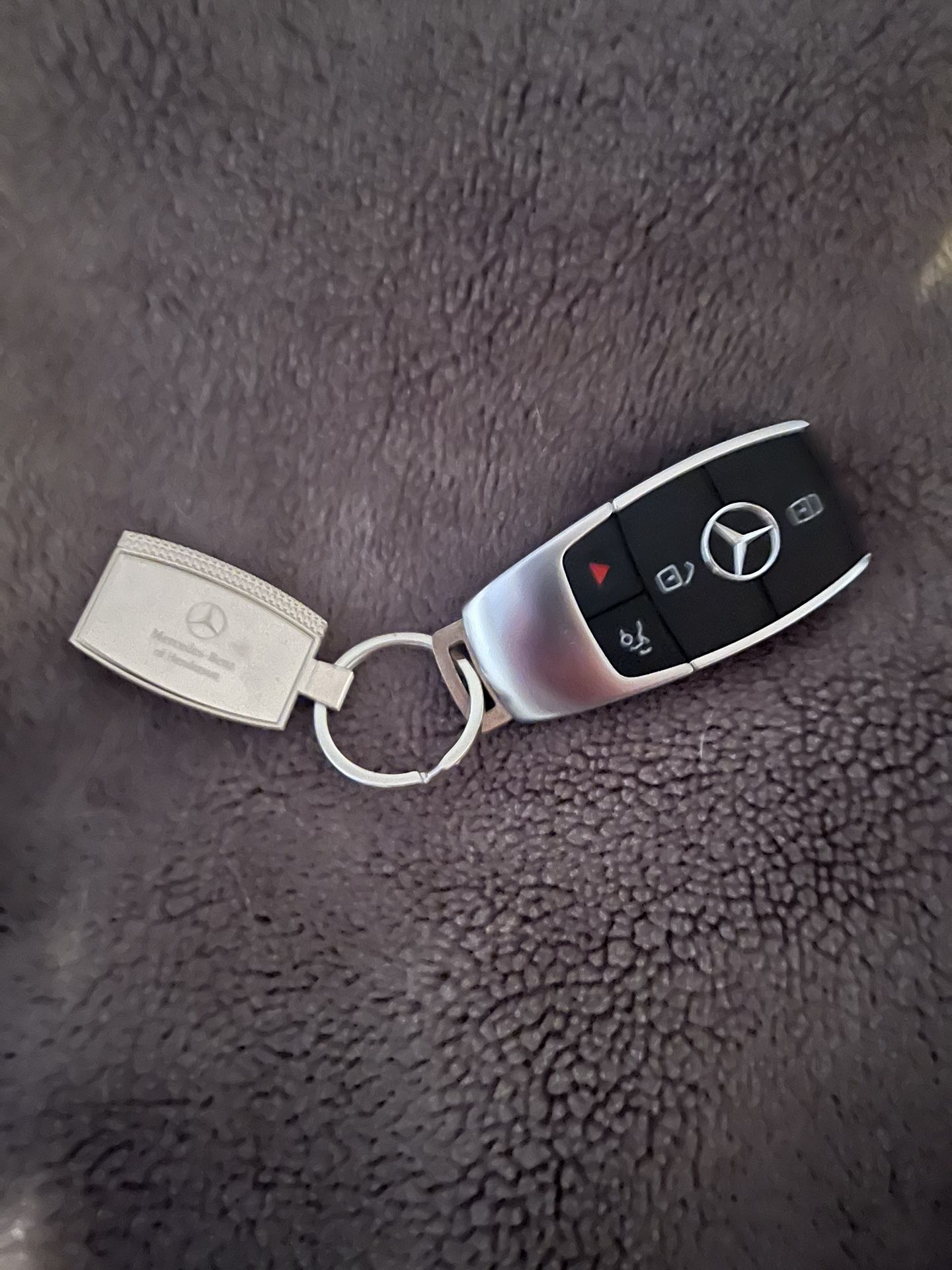 MAKE OFFER / MERCEDES BENZ KEY FOB / NEW❗️