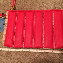 Simply Vera wristlet