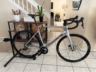2025 Argon 18 sum axs large frame..like new