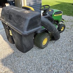 JOHN DEERE D100 SERIES BAGGER SYSTEM