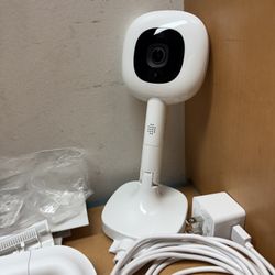 Nanit pro Baby Monitor & Wall Mount