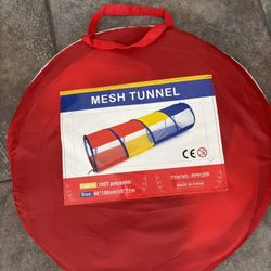 Play Collapsible Mesh Tunnel