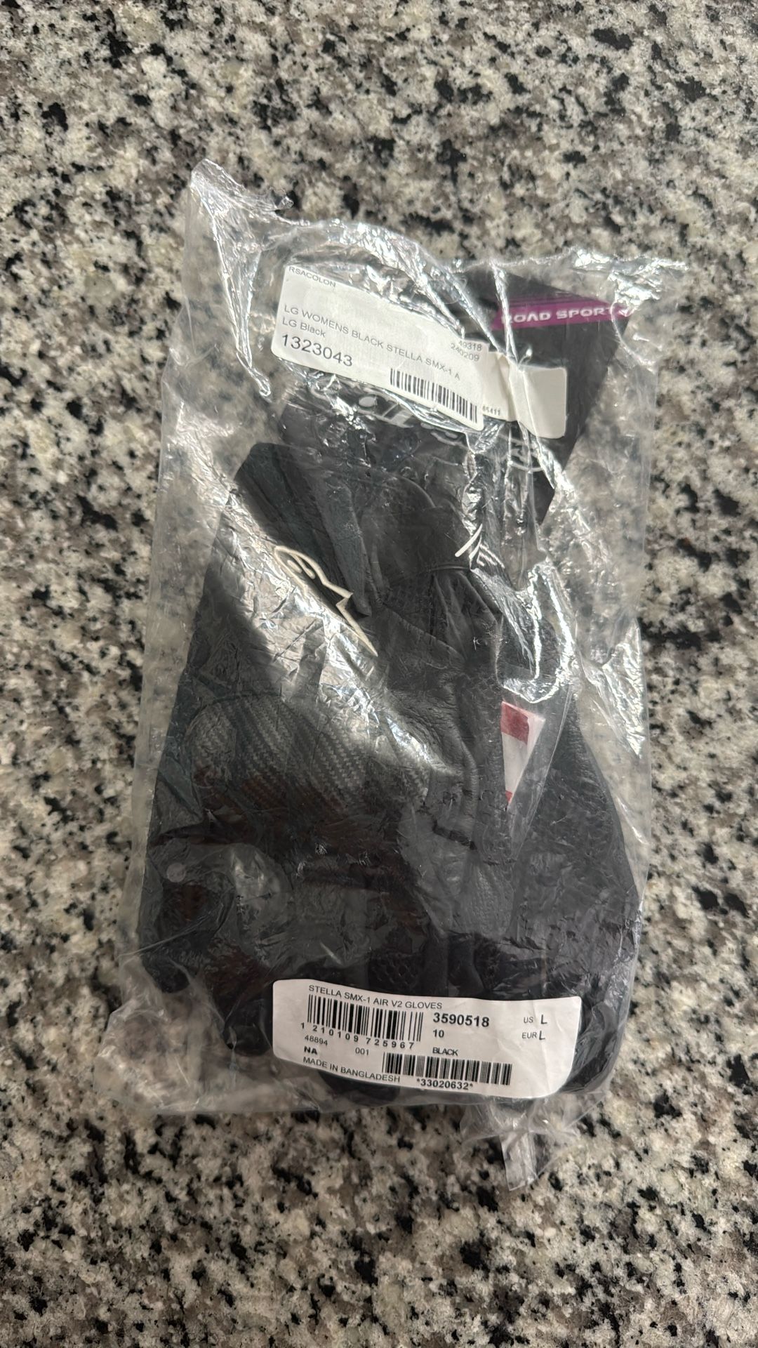 Motorcycle gloves