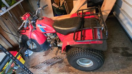 1984 honda big red 200ES three wheeler reverse high and low range  shaft drive atc