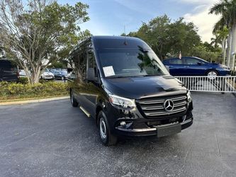 2023 Mercedes-Benz Sprinter 2500