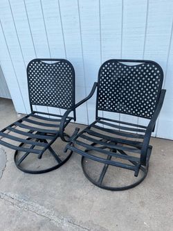 Pair of Two Outdoor Patio Chairs Black wrought iron bistro Metal Patio Swivel Hampton bay
