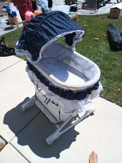 Bassinet -Kolcraft royal suite 18170