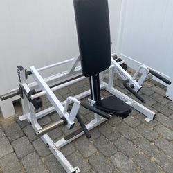 Hammer Strength Plate Loaded Seated / Standing Shrug