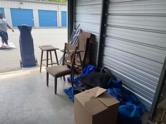 Full room set nice good condition 600 obo for everything!!!!!