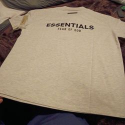 ESSENTIALS FEAR OF GOD