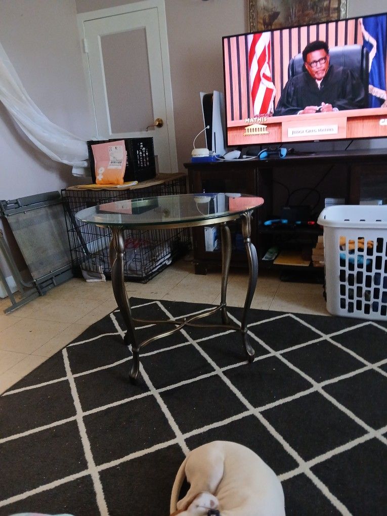 Glass Tables In Good Condition