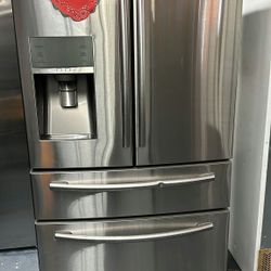 Samsung All features Refrigerator Fridge Icemaker inside
