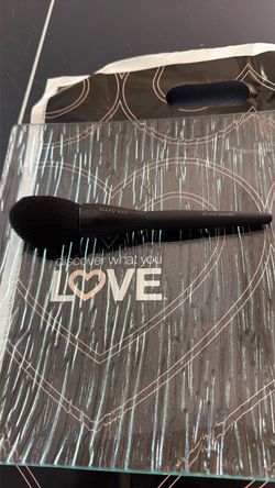 Mary Kay All-Over Powder Brush