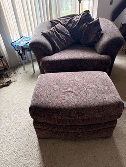 Free loveseat with stool Free loveseat with stool