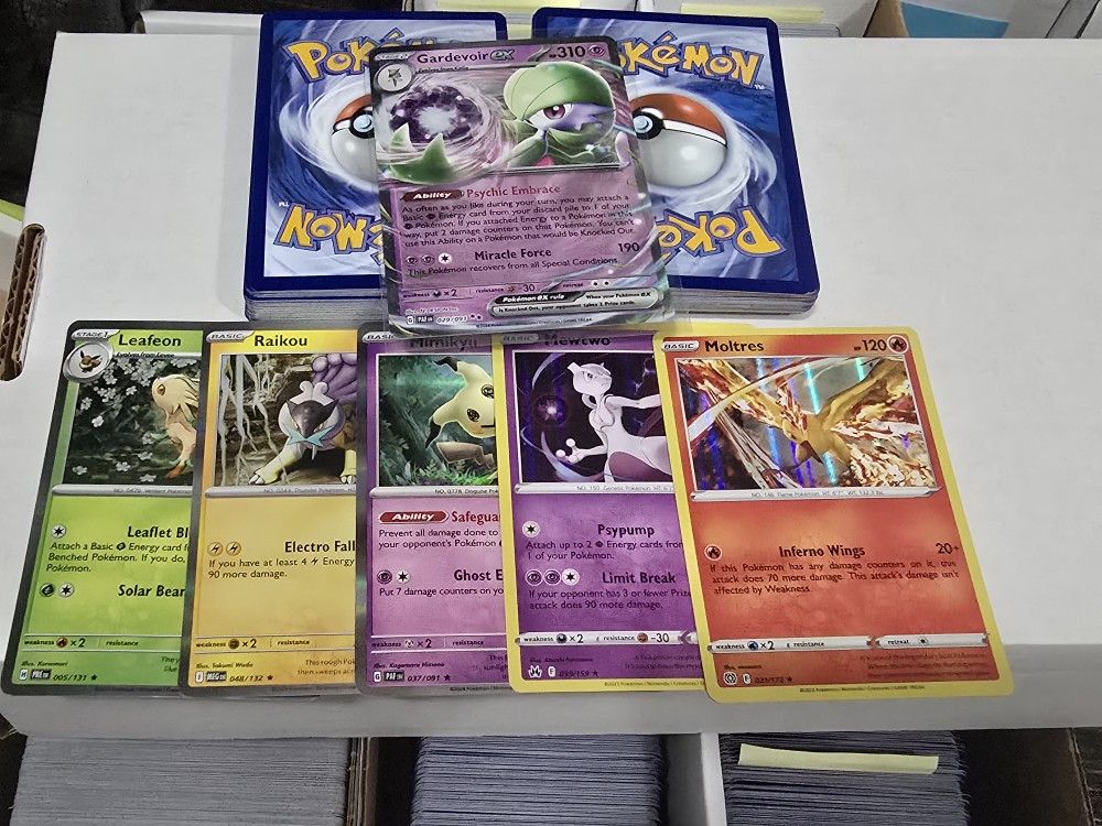 100 Pokémon Card Lot – Guaranteed 5 Holos – No Duplicates – No Energy – Random Mix – Chance for V / VMAX / EX