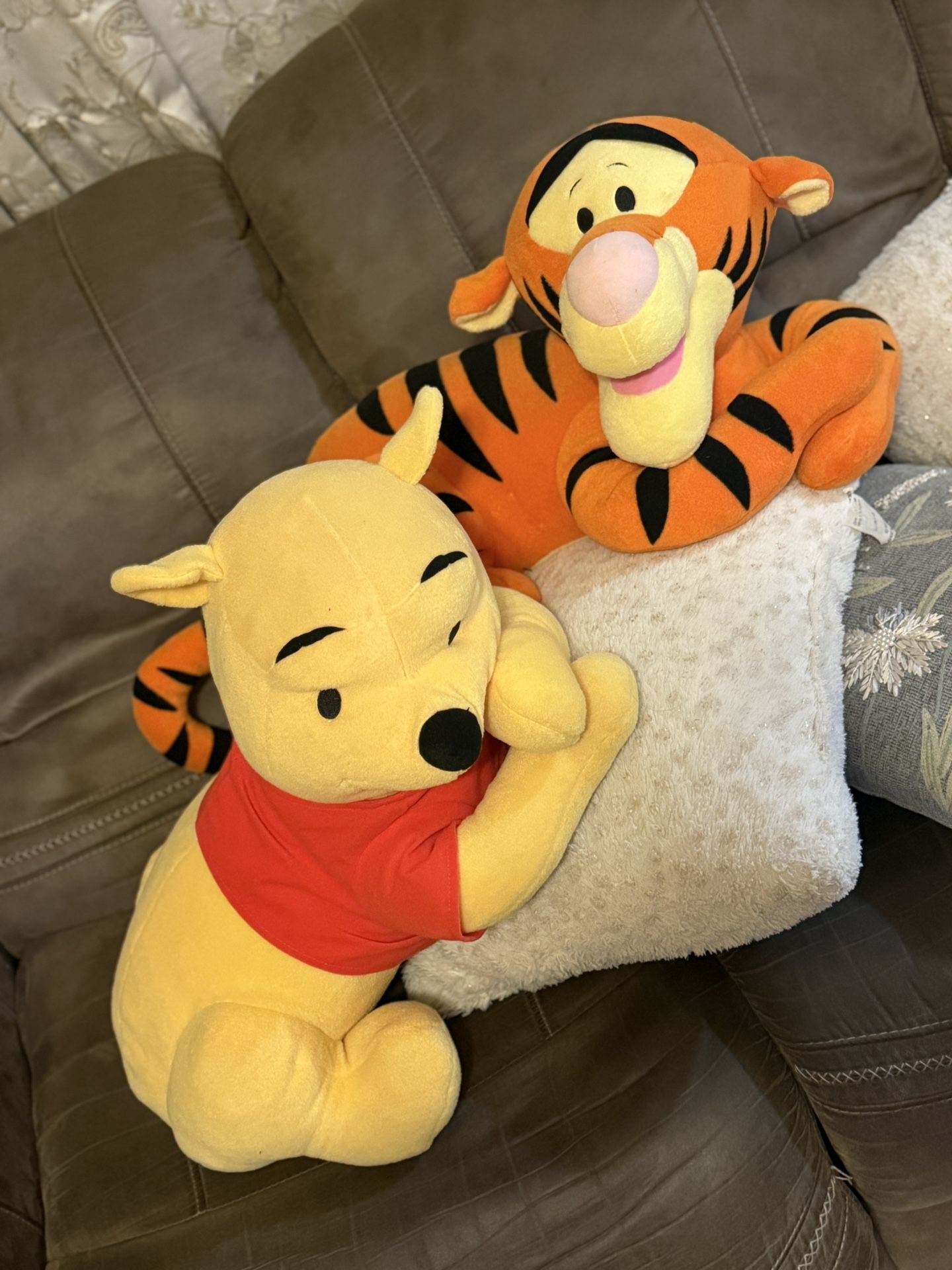 Winnie The Pooh & Tiger Bundle