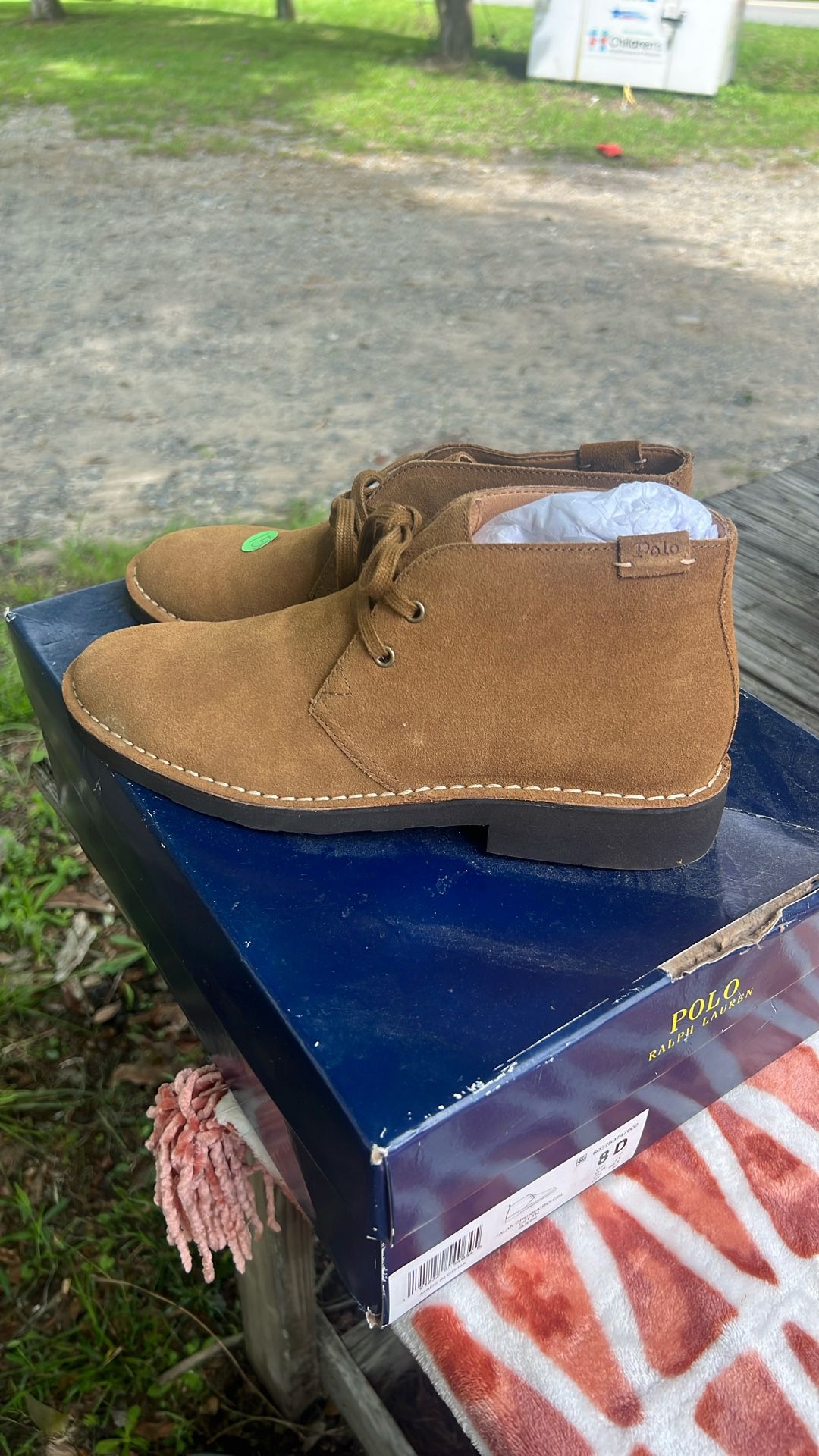 Polo Ralph Lauren (size 8 Men)