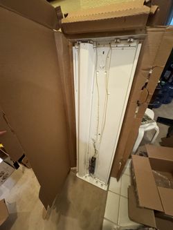 Lithonia Kitchen Light - Ballast Only