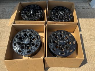 20” Chevrolet Silverado 2500 oem wheels