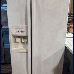 Whirlpool Refrigerator 