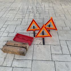 Emergency Triangles 