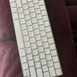 Genuine Apple A1644 Magic Keyboard 2,Rechargeable 