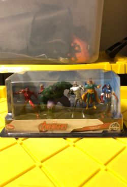 Marvel Figurine Collectible Set