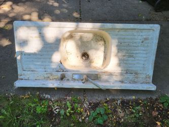 Vintage Cast Iron Farmhouse Sink with Drainboards