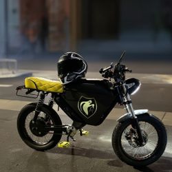 Custom Onyx RCR E-Moto