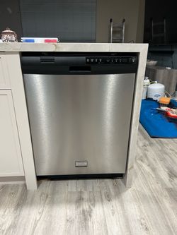 Frigidaire Gallery dishwasher