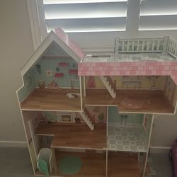 Doll House 
