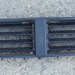 2014 2015 2016 2017 2018 2019 CHEVY MALIBU FRONT LOWER RADIATOR SHUTTER