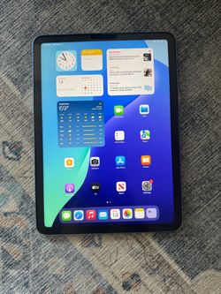 Apple iPad Air 5th Gen 256GB Wi-Fi – Blue – Excellent Condition
