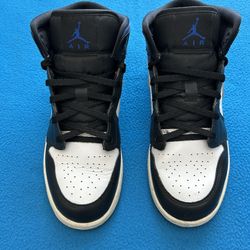 Nike Air Jordan 1 MD GS Racer Blue/Black / White 554725-140 Size 5.5 Y