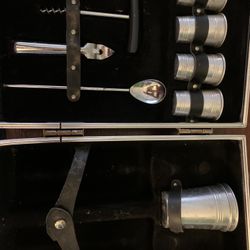 Vintage 1960’s Bar Travel Set Executair 880