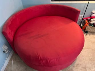 Oversized Round Daybed Sofa- Red Circular Accent Couch