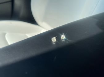 14k White Gold 1ct Genuine Diamond Stud Earrings