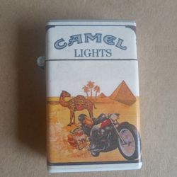 Camel Lighter