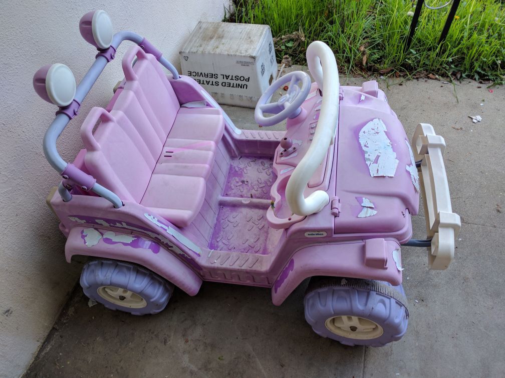 Little Tikes Disney Princess Fairytale Cruiser Ride-on Toy Car