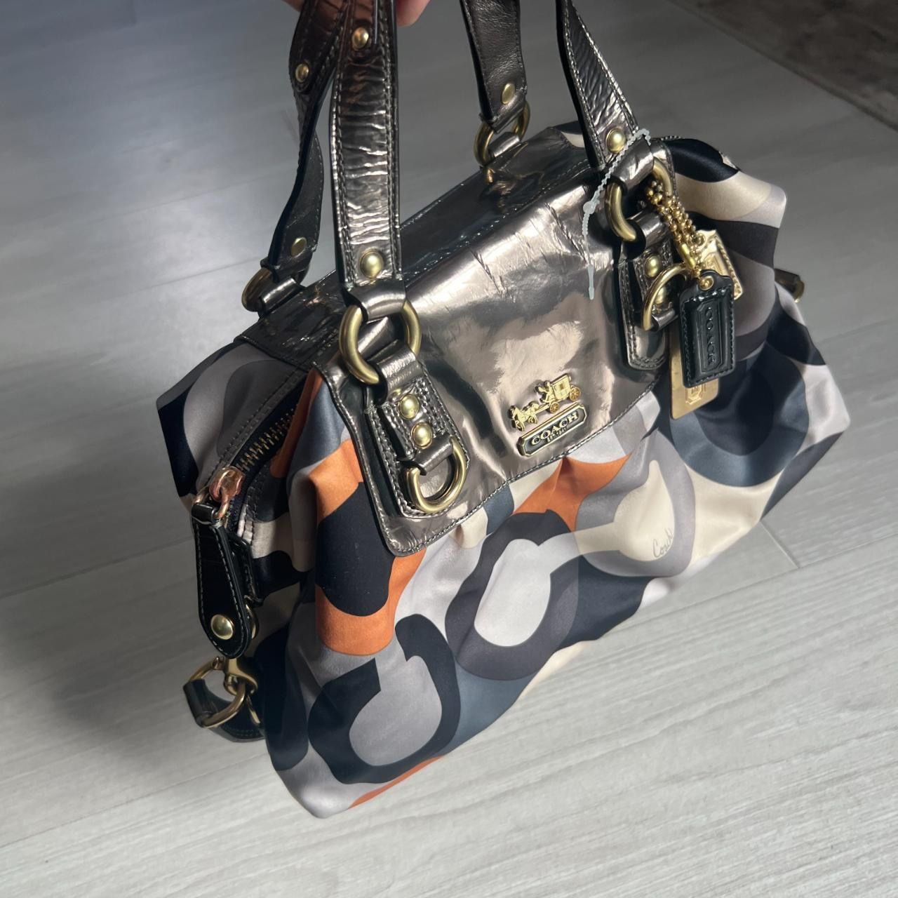 COACH, AUTHENTIC Madison Op Art Satchel No 12932