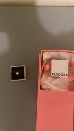 Pandora Elevated Heart ring