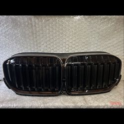 2020-2021-2022 BMW 7 SERIES M760i XDRIVE AIR SHUTTER GRILLE OEM USED