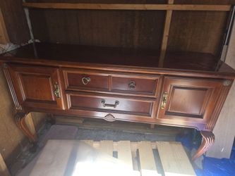 Stanley Furniture Traditional Cherry Buffet / Sideboard