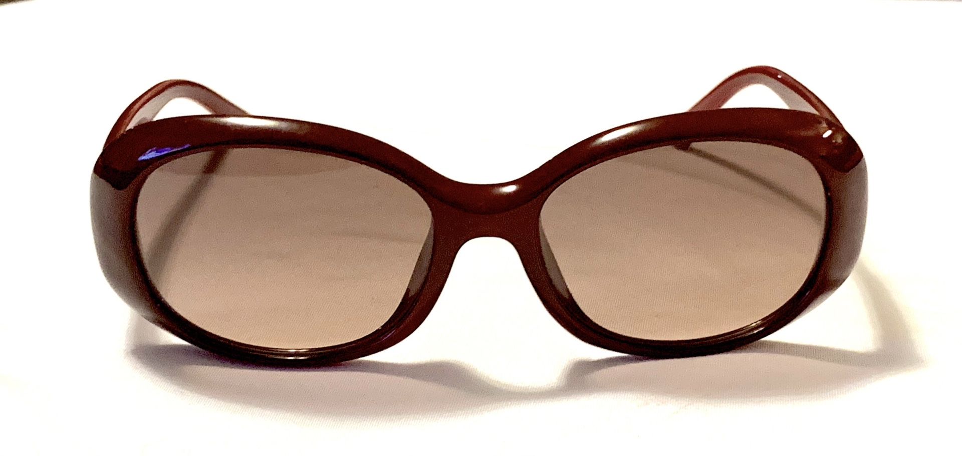 NEW Fendi women’s Red Sunglasses