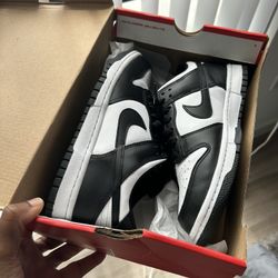 Nike Dunk Pandas